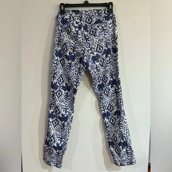 Lilly Pulitzer Callahan Chino Pants in Bright Navy Tons of Fun Ikat - Picture 7 of 8